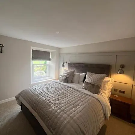 1 The Derry, Luxury 3 Bedroom - * Sedbergh