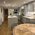 بيت للعطل 1 The Derry, Luxury 3 Bedroom - سيدبرغ