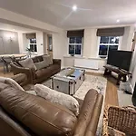 بيت للعطل 1 The Derry, Luxury 3 Bedroom - سيدبرغ