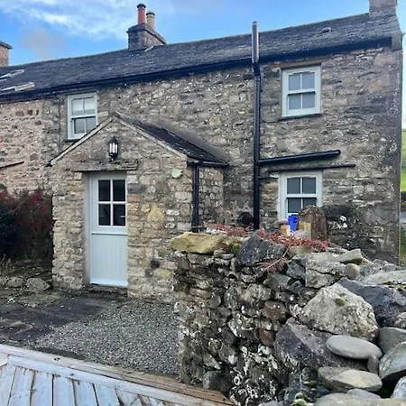 1 The Derry, Luxury 3 Bedroom -