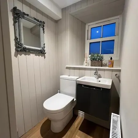 Dom wakacyjny 1 The Derry, Luxury 3 Bedroom - *