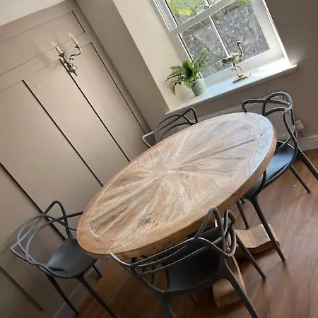 1 The Derry, Luxury 3 Bedroom - Nyaraló *